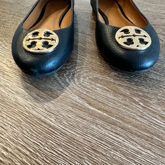 Tory Burch Chelsea Ballet Flat - Picture 2 of 4